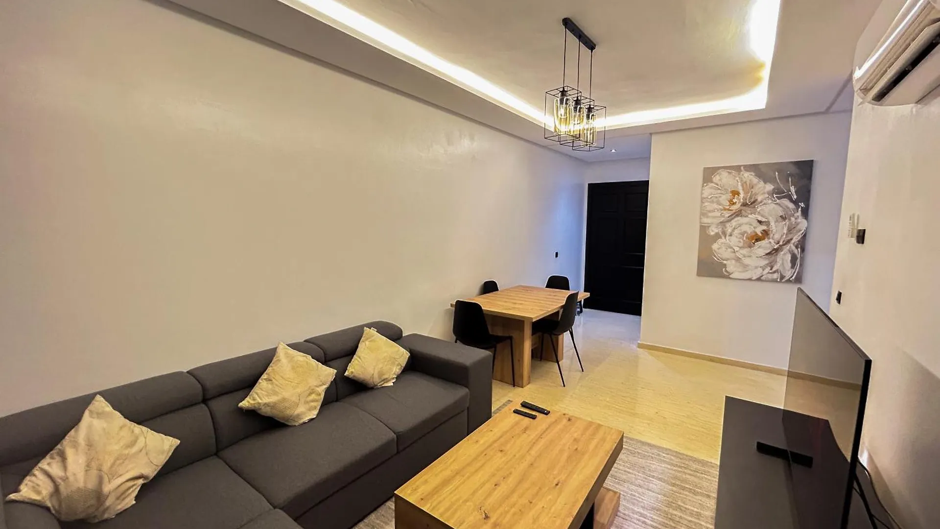 Luxe Et Douceur Moderne, Parking Prive Daire Marakeş 0*,  Fas